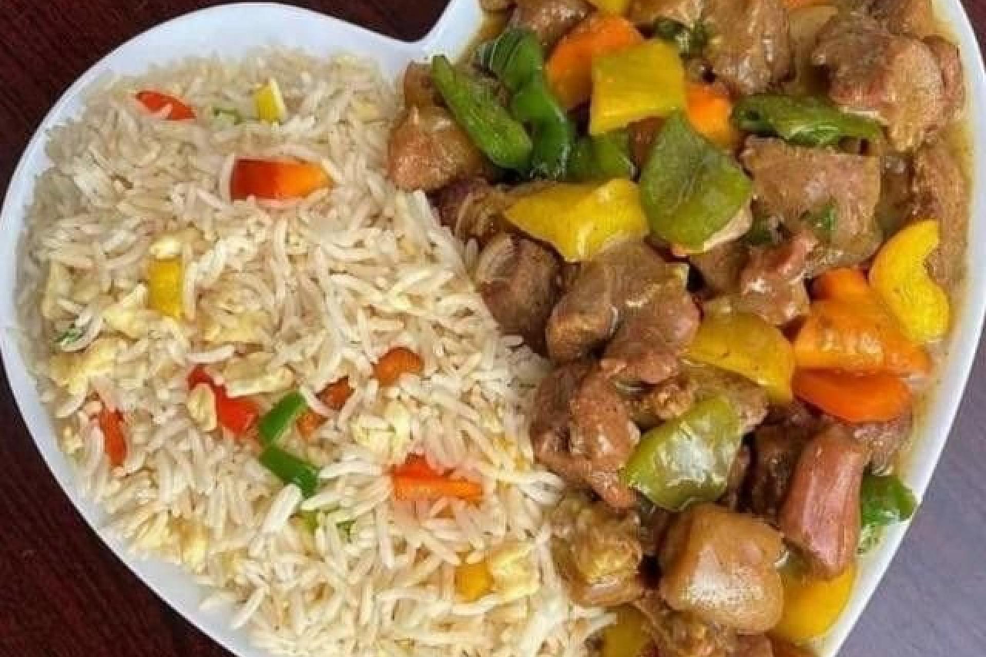 2 Gees Grill Bar — Jollof Rice & Pepper Stew